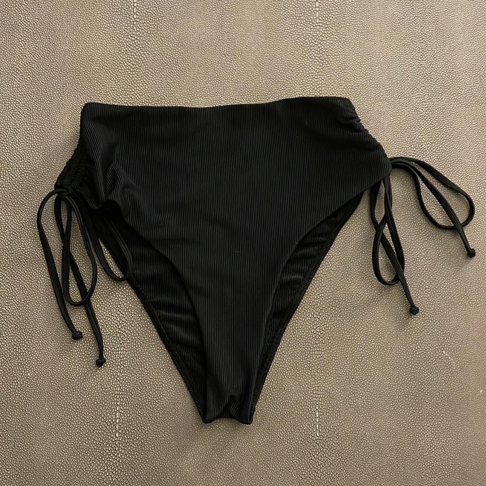 Tori Praver bikini bottom